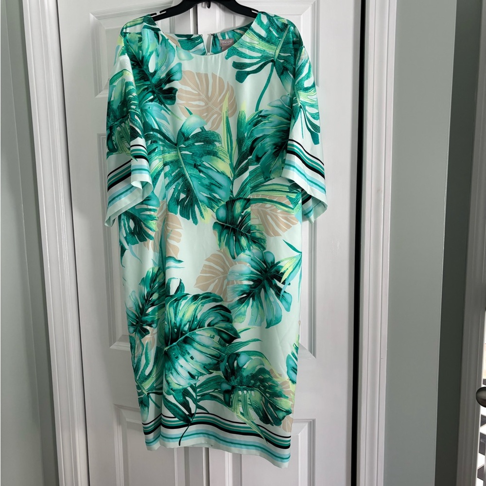 Chico's Green and Tan Leaf Print Dress